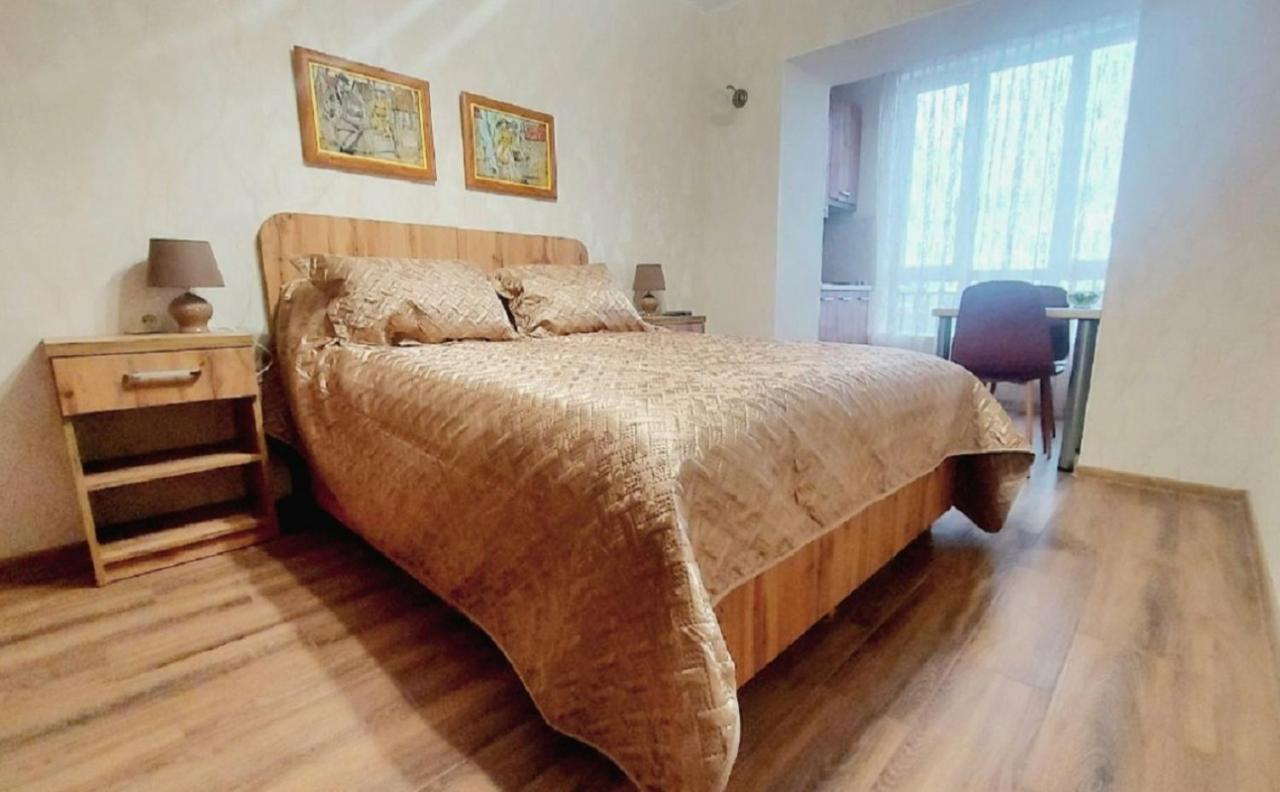 Мелодия прованса в старом центре Харків Екстер'єр фото