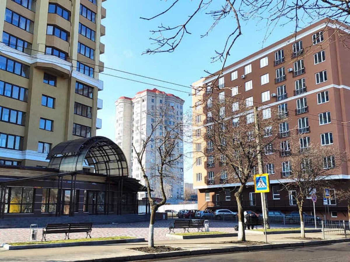 Мелодия прованса в старом центре Харків Екстер'єр фото